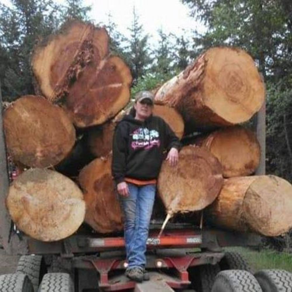 Meet your Posher, Kandi